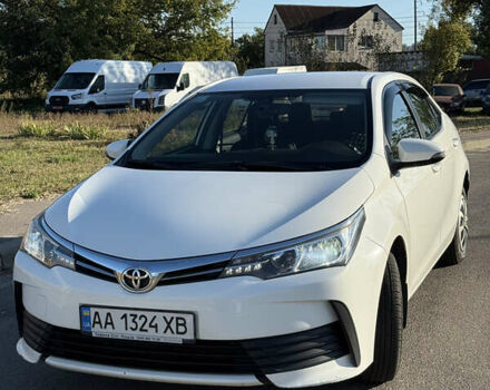 Белый Тойота Королла, объемом двигателя 1.6 л и пробегом 317 тыс. км за 11500 $, фото 1 на Automoto.ua