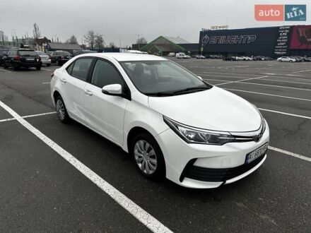 Тойота Королла 2018 у Києві на Automoto.ua Білий Тойота Королла, об'ємом двигуна 1.33 л та пробігом 167 тис. км за 9300 $, фото 1 на Automoto.ua