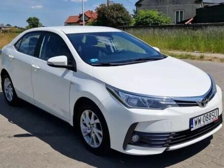 Тойота Королла 2018 в Кривом Роге на Automoto.ua Белый Тойота Королла, объемом двигателя 1.6 л и пробегом 175 тыс. км за 11500 $, фото 1 на Automoto.ua