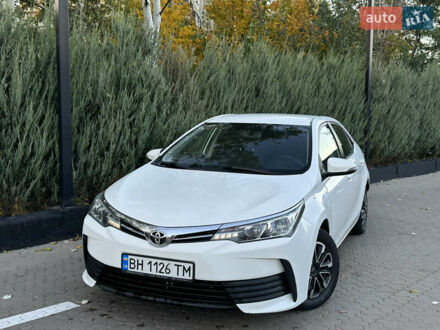 Тойота Королла 2018 в Киеве на Automoto.ua Белый Тойота Королла, объемом двигателя 1.6 л и пробегом 323 тыс. км за 10499 $, фото 1 на Automoto.ua