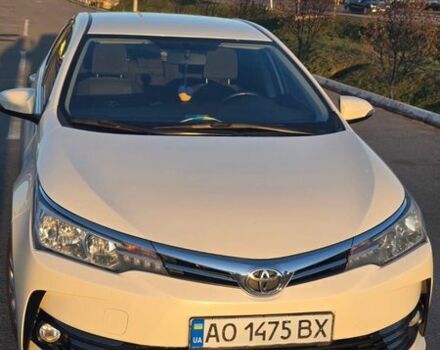 Белый Тойота Королла, объемом двигателя 1.6 л и пробегом 68 тыс. км за 14499 $, фото 1 на Automoto.ua