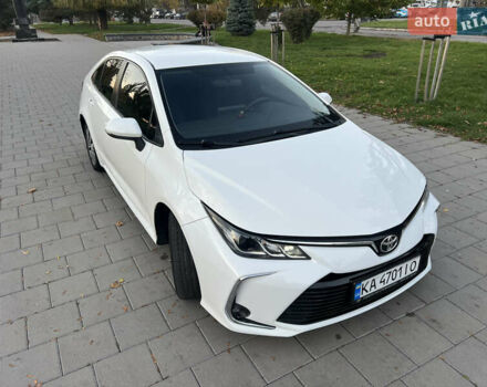 Белый Тойота Королла, объемом двигателя 1.6 л и пробегом 70 тыс. км за 15500 $, фото 1 на Automoto.ua