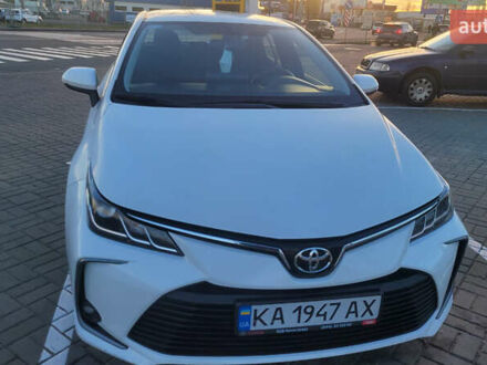 Белый Тойота Королла, объемом двигателя 1.6 л и пробегом 104 тыс. км за 14500 $, фото 1 на Automoto.ua