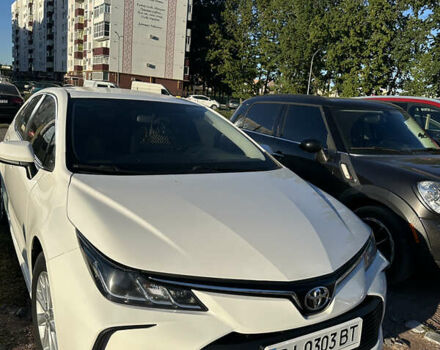 Белый Тойота Королла, объемом двигателя 1.6 л и пробегом 125 тыс. км за 18000 $, фото 1 на Automoto.ua