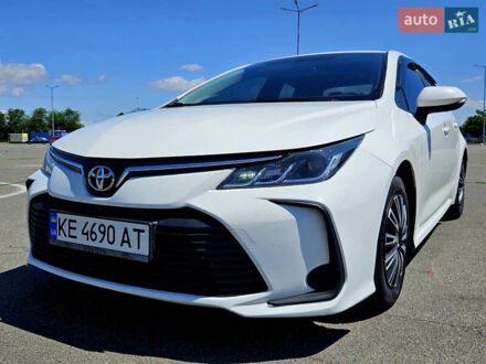 Тойота Королла 2019 в Днепре (Днепропетровске) на Automoto.ua Белый Тойота Королла, объемом двигателя 1.6 л и пробегом 117 тыс. км за 15300 $, фото 1 на Automoto.ua