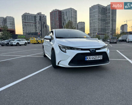 Белый Тойота Королла, объемом двигателя 1.8 л и пробегом 118 тыс. км за 18000 $, фото 1 на Automoto.ua