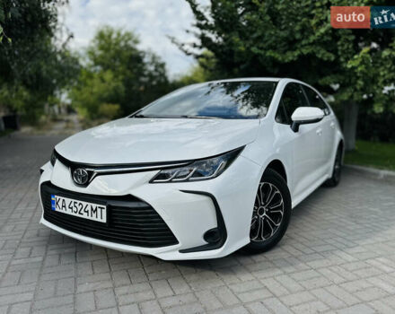 Білий Тойота Королла, об'ємом двигуна 1.6 л та пробігом 51 тис. км за 15900 $, фото 1 на Automoto.ua