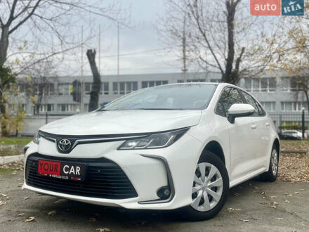 Білий Тойота Королла, об'ємом двигуна 1.6 л та пробігом 97 тис. км за 16500 $, фото 1 на Automoto.ua