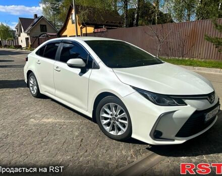 Белый Тойота Королла, объемом двигателя 1.6 л и пробегом 136 тыс. км за 16500 $, фото 1 на Automoto.ua