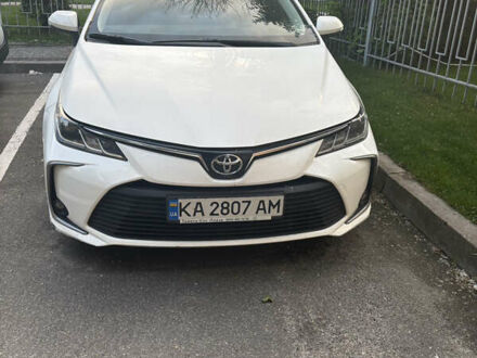 Тойота Королла 2020 в Киеве на Automoto.ua Белый Тойота Королла, объемом двигателя 1.6 л и пробегом 124 тыс. км за 14500 $, фото 1 на Automoto.ua