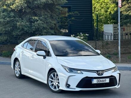Тойота Королла 2020 у Дніпро (Дніпропетровську) на Automoto.ua Білий Тойота Королла, об'ємом двигуна 1.6 л та пробігом 130 тис. км за 15500 $, фото 1 на Automoto.ua