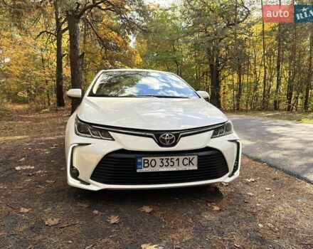 Білий Тойота Королла, об'ємом двигуна 1.6 л та пробігом 132 тис. км за 15800 $, фото 1 на Automoto.ua