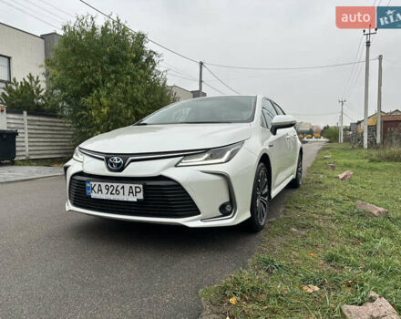 Белый Тойота Королла, объемом двигателя 1.8 л и пробегом 24 тыс. км за 25000 $, фото 1 на Automoto.ua