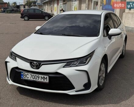 Белый Тойота Королла, объемом двигателя 1.6 л и пробегом 140 тыс. км за 15500 $, фото 1 на Automoto.ua