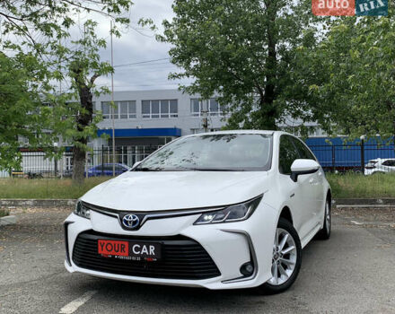 Білий Тойота Королла, об'ємом двигуна 1.8 л та пробігом 70 тис. км за 21500 $, фото 1 на Automoto.ua