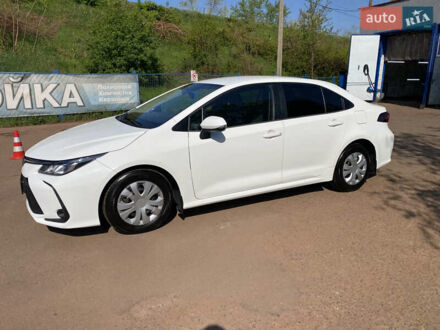 Тойота Королла 2020 в Кривом Роге на Automoto.ua Белый Тойота Королла, объемом двигателя 1.6 л и пробегом 103 тыс. км за 16300 $, фото 1 на Automoto.ua