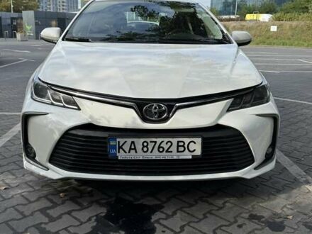 Тойота Королла 2020 в Киеве на Automoto.ua Белый Тойота Королла, объемом двигателя 1.6 л и пробегом 75 тыс. км за 16000 $, фото 1 на Automoto.ua