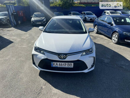 Тойота Королла 2020 в Киеве на Automoto.ua Белый Тойота Королла, объемом двигателя 1.6 л и пробегом 48 тыс. км за 17366 $, фото 1 на Automoto.ua