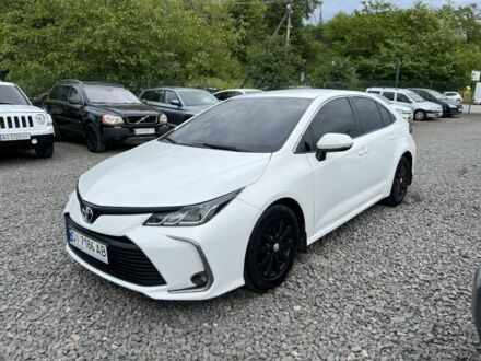 Белый Тойота Королла, объемом двигателя 1.6 л и пробегом 165 тыс. км за 12500 $, фото 1 на Automoto.ua
