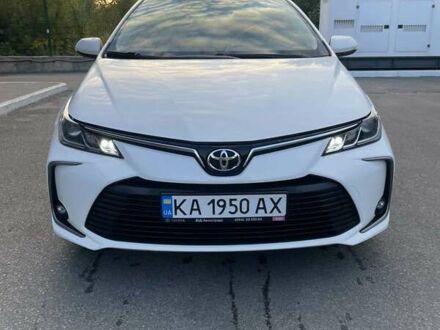 Белый Тойота Королла, объемом двигателя 1.6 л и пробегом 123 тыс. км за 15000 $, фото 1 на Automoto.ua