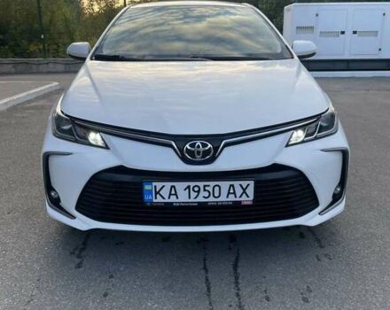 Белый Тойота Королла, объемом двигателя 1.6 л и пробегом 123 тыс. км за 15000 $, фото 1 на Automoto.ua