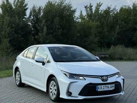 Тойота Королла 2020 в Стрые на Automoto.ua Белый Тойота Королла, объемом двигателя 1.6 л и пробегом 161 тыс. км за 14650 $, фото 1 на Automoto.ua