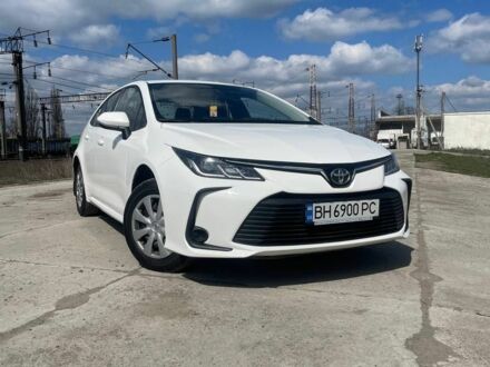 Тойота Королла 2021 у Подільськ (Котовськ) на Automoto.ua Білий Тойота Королла, об'ємом двигуна 1.6 л та пробігом 58 тис. км за 16000 $, фото 1 на Automoto.ua