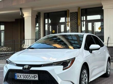 Тойота Королла 2021 в Софіївська Борщагівка на Automoto.ua Белый Тойота Королла, объемом двигателя 1.8 л и пробегом 33 тыс. км за 17000 $, фото 1 на Automoto.ua