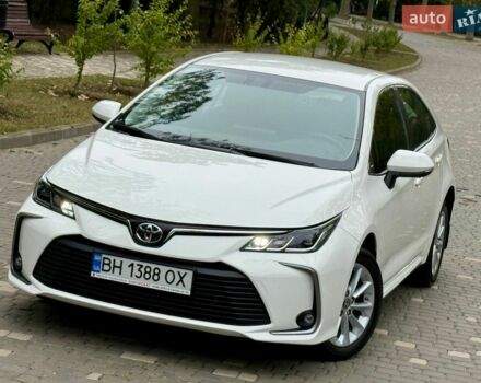 Белый Тойота Королла, объемом двигателя 1.6 л и пробегом 31 тыс. км за 18800 $, фото 1 на Automoto.ua