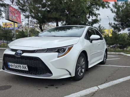 Белый Тойота Королла, объемом двигателя 1.8 л и пробегом 140 тыс. км за 18600 $, фото 1 на Automoto.ua