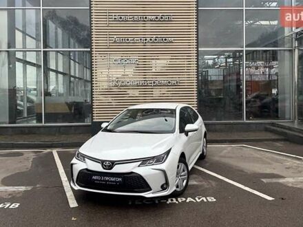 Белый Тойота Королла, объемом двигателя 1.6 л и пробегом 4 тыс. км за 23900 $, фото 1 на Automoto.ua