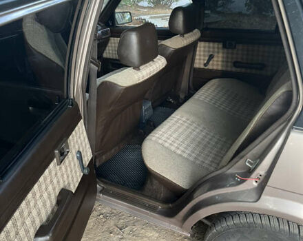 Бежевый Тойота Королла, объемом двигателя 1.3 л и пробегом 20 тыс. км за 1700 $, фото 1 на Automoto.ua