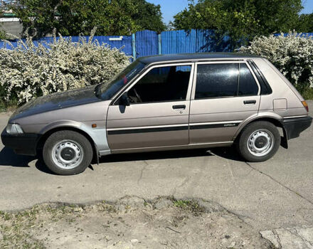 Бежевый Тойота Королла, объемом двигателя 1.3 л и пробегом 20 тыс. км за 1700 $, фото 7 на Automoto.ua