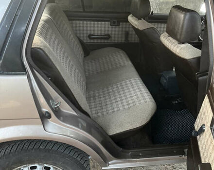 Бежевый Тойота Королла, объемом двигателя 1.3 л и пробегом 20 тыс. км за 1700 $, фото 2 на Automoto.ua