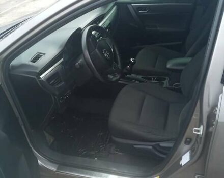 Бежевый Тойота Королла, объемом двигателя 1.3 л и пробегом 180 тыс. км за 9500 $, фото 3 на Automoto.ua