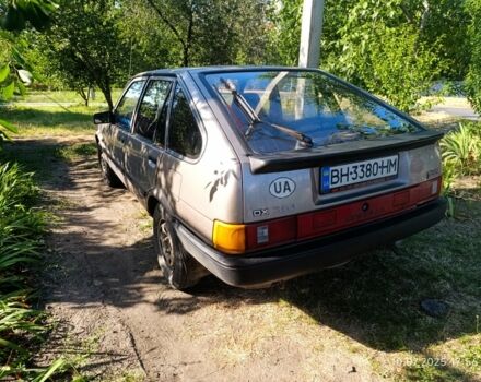 Бежевий Тойота Королла, об'ємом двигуна 1.3 л та пробігом 300 тис. км за 1500 $, фото 1 на Automoto.ua