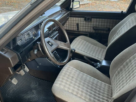 Бежевый Тойота Королла, объемом двигателя 1.3 л и пробегом 20 тыс. км за 1700 $, фото 1 на Automoto.ua