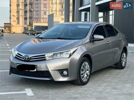 Тойота Королла 2014 у Черкасах на Automoto.ua Бежевий Тойота Королла, об'ємом двигуна 1.6 л та пробігом 153 тис. км за 11700 $, фото 1 на Automoto.ua