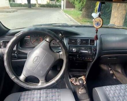 Черный Тойота Королла, объемом двигателя 1.33 л и пробегом 278 тыс. км за 2200 $, фото 7 на Automoto.ua