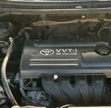 Черный Тойота Королла, объемом двигателя 1.6 л и пробегом 204 тыс. км за 4350 $, фото 2 на Automoto.ua