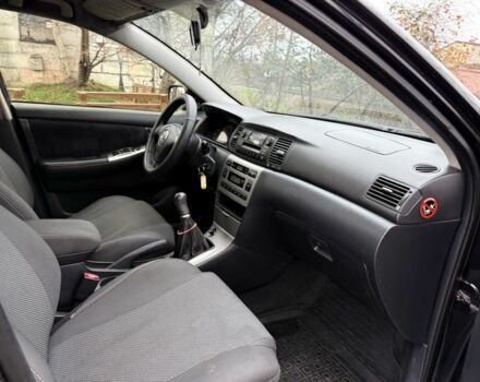 Чорний Тойота Королла, об'ємом двигуна 2 л та пробігом 300 тис. км за 4200 $, фото 8 на Automoto.ua