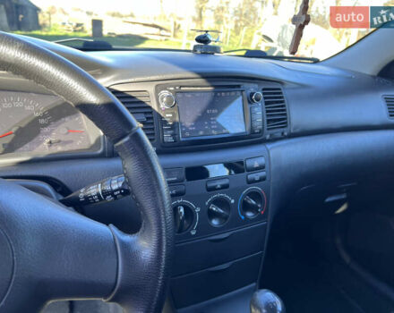 Черный Тойота Королла, объемом двигателя 1.4 л и пробегом 352 тыс. км за 4900 $, фото 6 на Automoto.ua