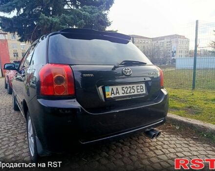 Черный Тойота Королла, объемом двигателя 1.6 л и пробегом 245 тыс. км за 5500 $, фото 4 на Automoto.ua