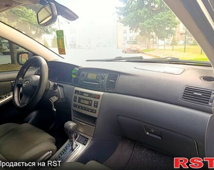 Черный Тойота Королла, объемом двигателя 1.6 л и пробегом 245 тыс. км за 5500 $, фото 9 на Automoto.ua