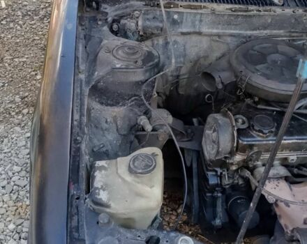 Черный Тойота Королла, объемом двигателя 1.3 л и пробегом 300 тыс. км за 800 $, фото 4 на Automoto.ua