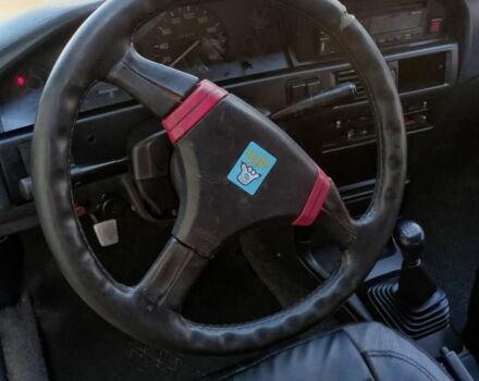 Черный Тойота Королла, объемом двигателя 1.3 л и пробегом 300 тыс. км за 800 $, фото 19 на Automoto.ua