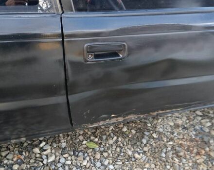 Черный Тойота Королла, объемом двигателя 1.3 л и пробегом 300 тыс. км за 800 $, фото 5 на Automoto.ua