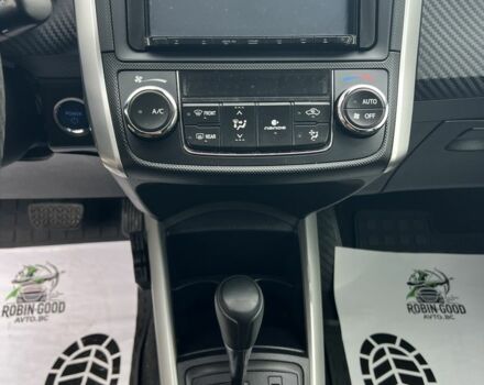 Чорний Тойота Королла, об'ємом двигуна 1.5 л та пробігом 44 тис. км за 14000 $, фото 18 на Automoto.ua