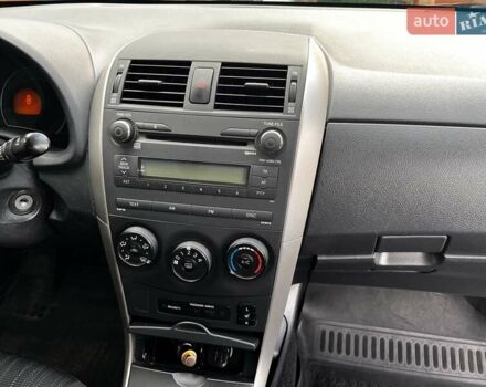 Черный Тойота Королла, объемом двигателя 1.59 л и пробегом 177 тыс. км за 7000 $, фото 15 на Automoto.ua