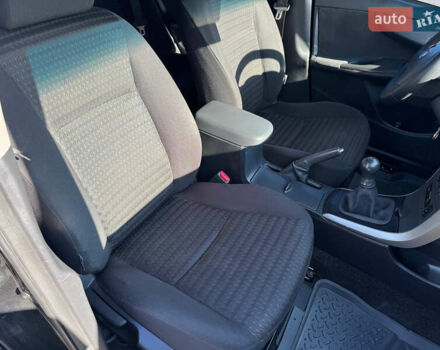 Чорний Тойота Королла, об'ємом двигуна 1.6 л та пробігом 230 тис. км за 5800 $, фото 17 на Automoto.ua